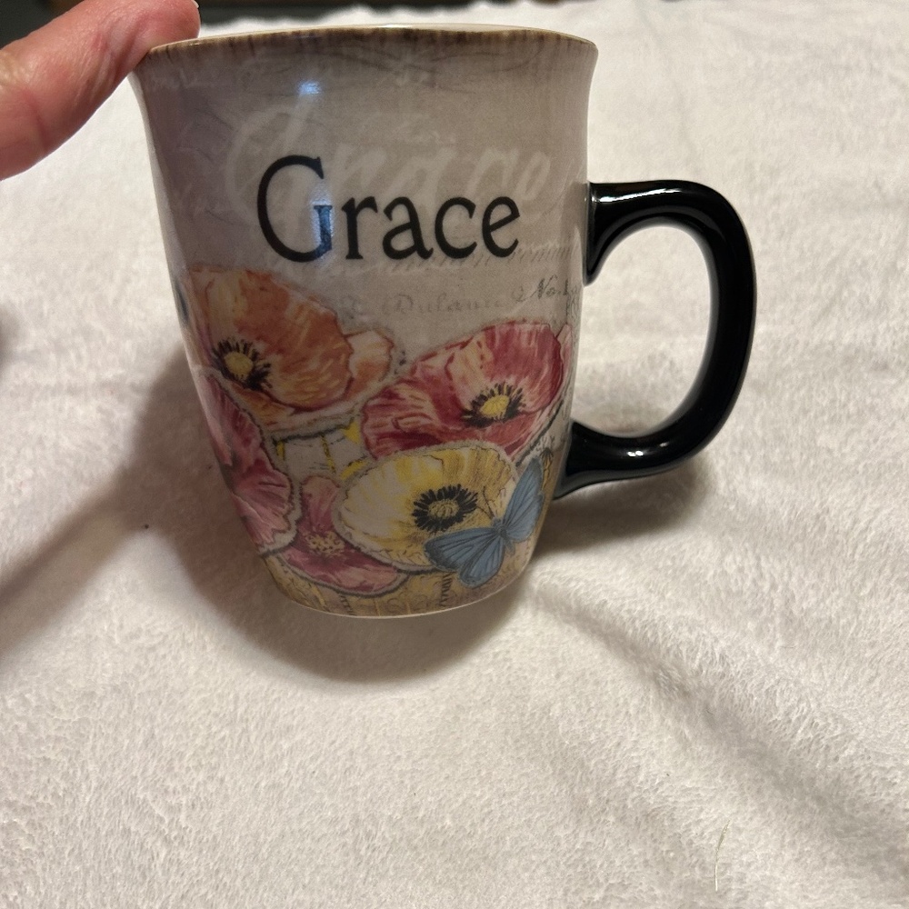 Carson Mug With Flowers and says Grace